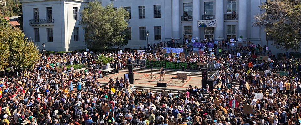 Arial view of a student protest at Sproul Plaza