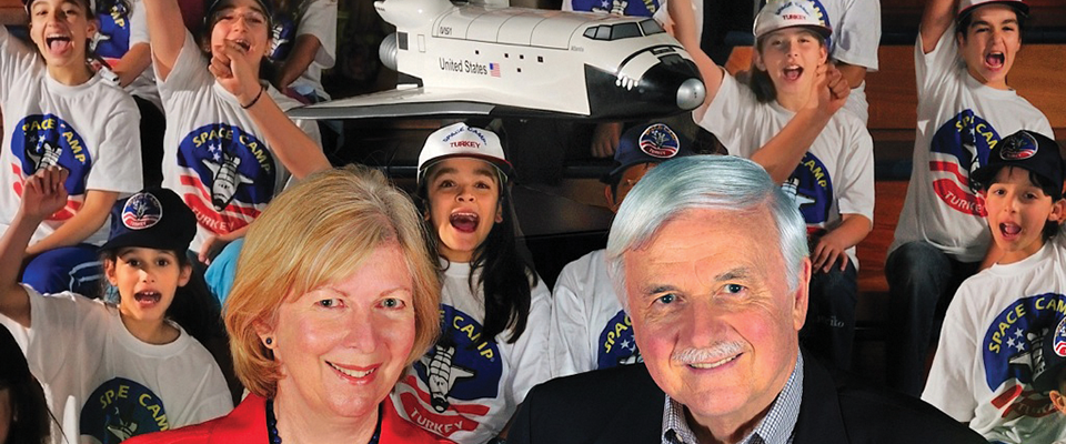 mary mills tuncer and kaya tuncer with space camp turkey students
