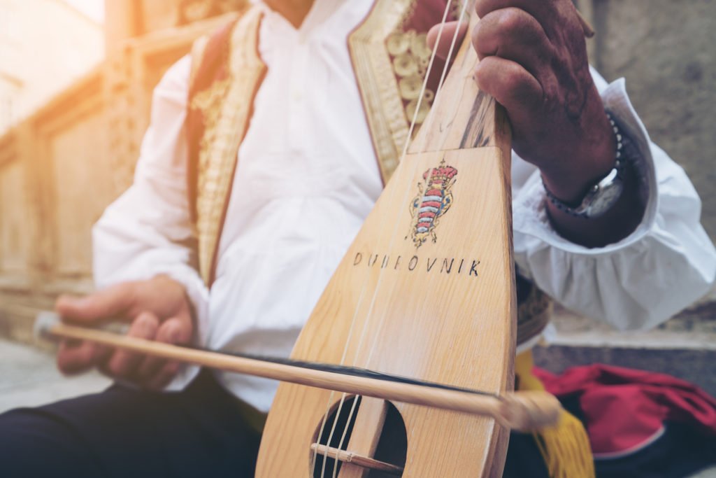 Croatian folk music with a 3-string instrument (lijerica)
