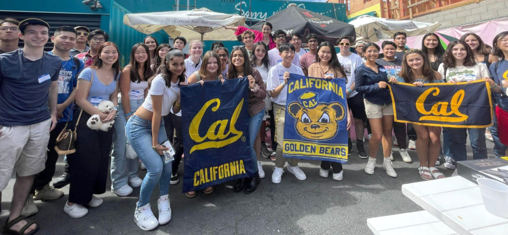 Members of Cal Alumni Club of Los Angeles